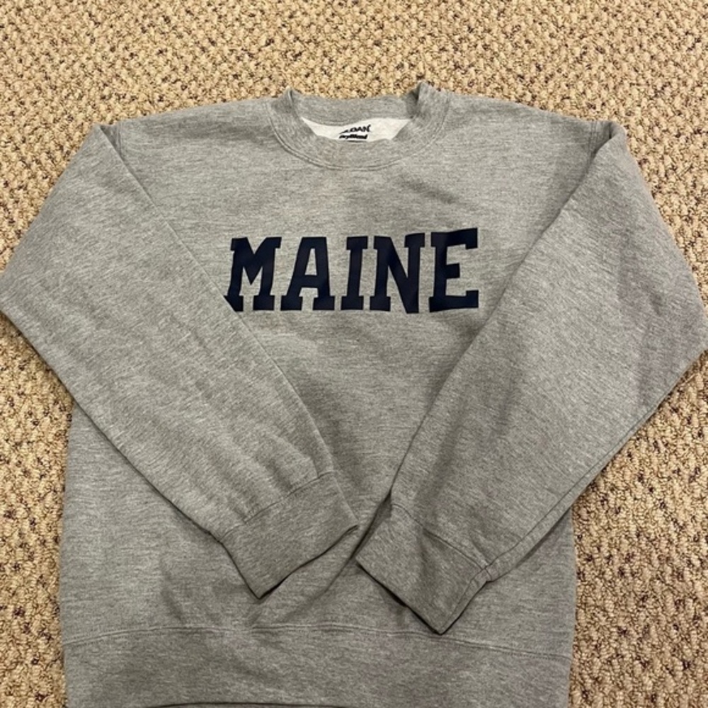 Maine sweatshirt